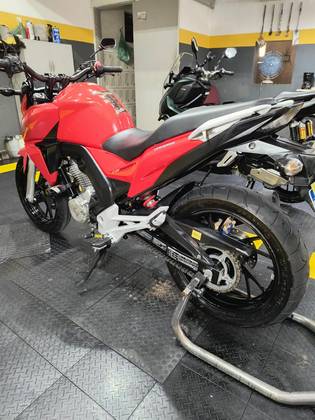 HONDA CB TWISTER 